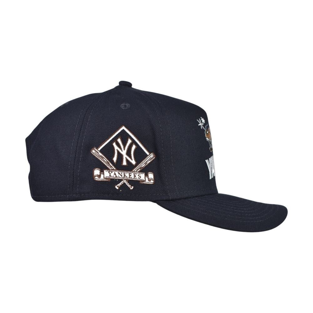 New Era X Looney Tunes NY Yankees 9Forty Mens Snapback Hat Navy 60858087