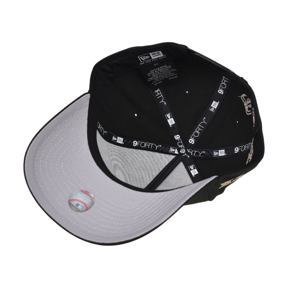 New Era NY Yankees Gothic Lettering Men's Snapback Hat Black 60876714