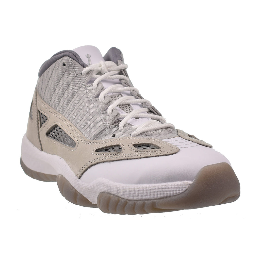 ニ*郎様 【中古・美品】AIR JORDAN 11 RETRO LOW IE 2 Air Jordan 11 Retro Low IE Men's Shoes Light Orewood Brown