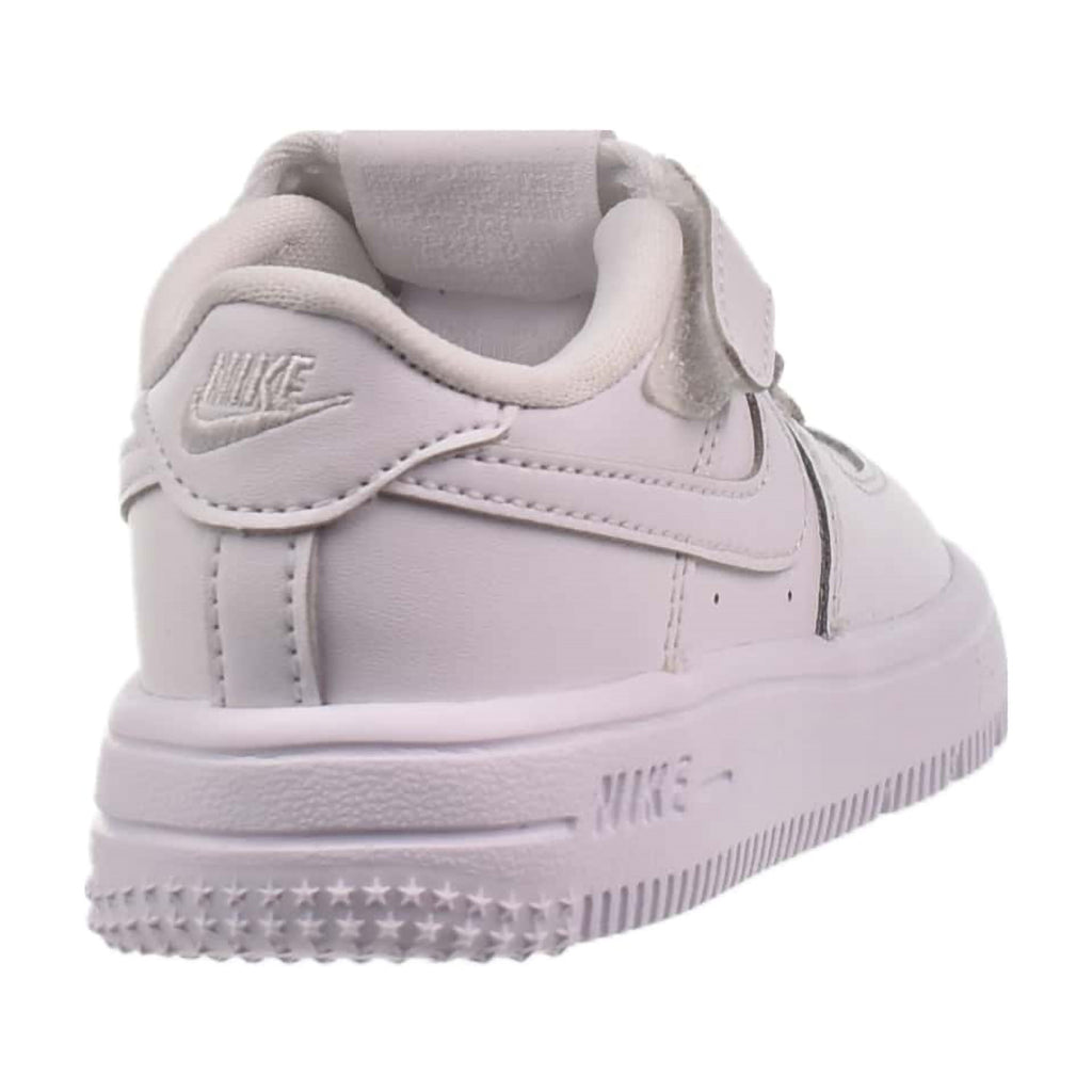 white nike baby shoes
