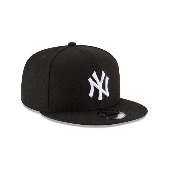 New Era New York Yankees Basic 9Fifty Snapback Cap Hat Black