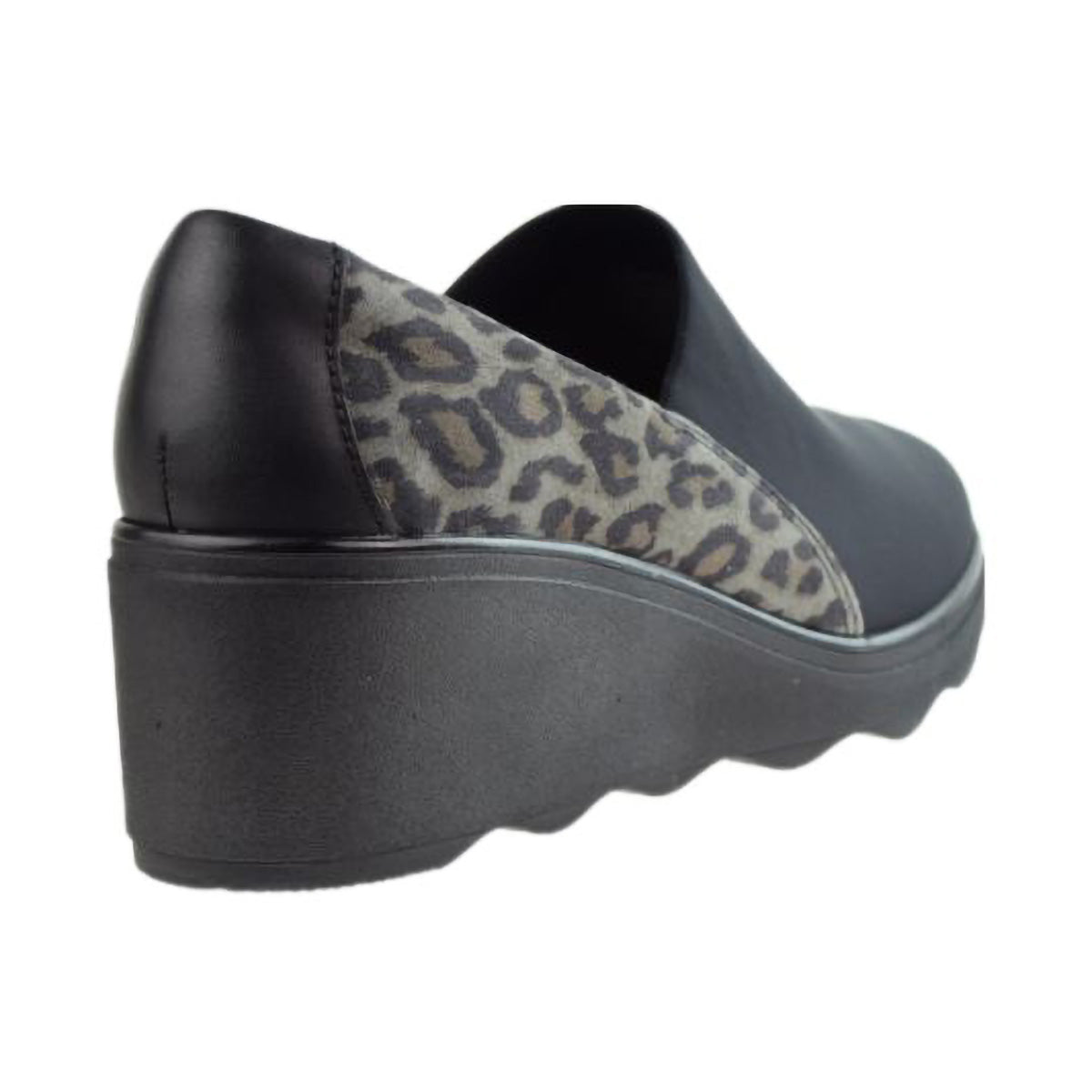 Clarks Mazy Seabury Casual Leopard Print (Wide) Women's Shoes Black