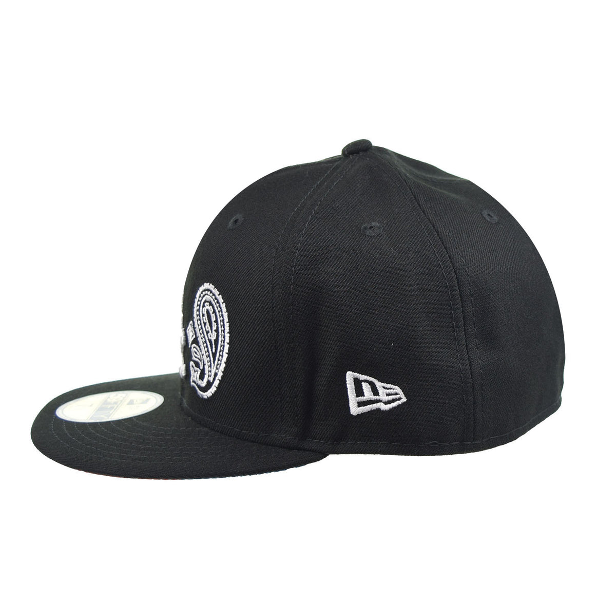 New Era Chicago White Sox "Paisley Pack/Bandana" 59Fifty Men's Fitted Hat Black