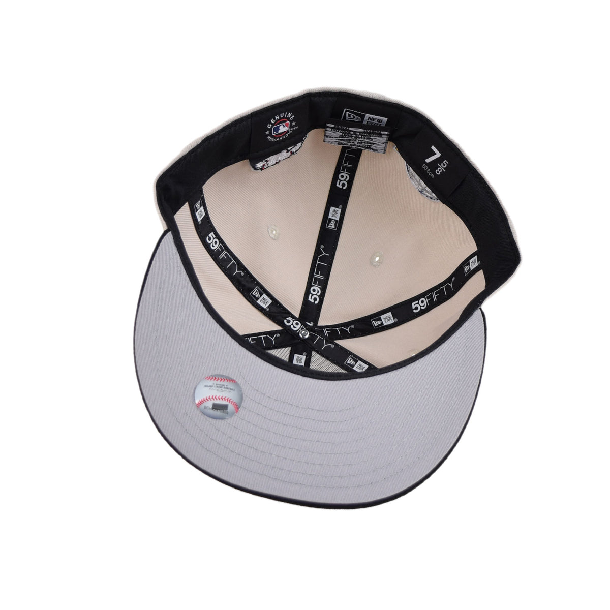 New Era Chicago White Sox World Class 59Fifty Men's Fitted Hat Beige-Black