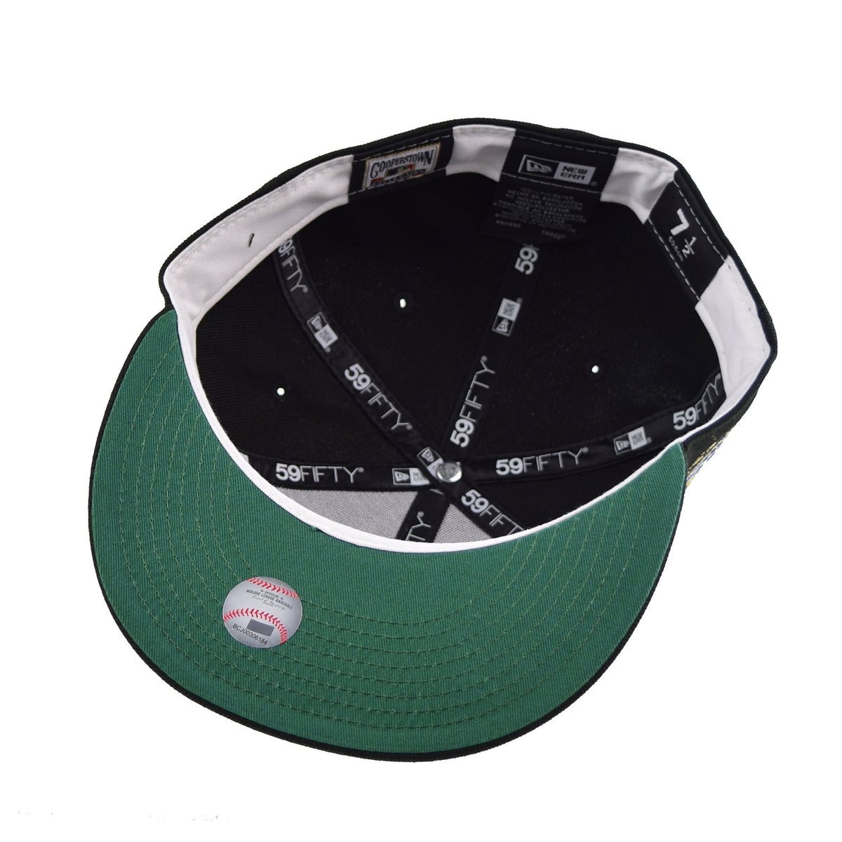 New Era Chicago White Sox  Laurel Sidepatch 59Fifty Men's Fitted Hat Black-Green