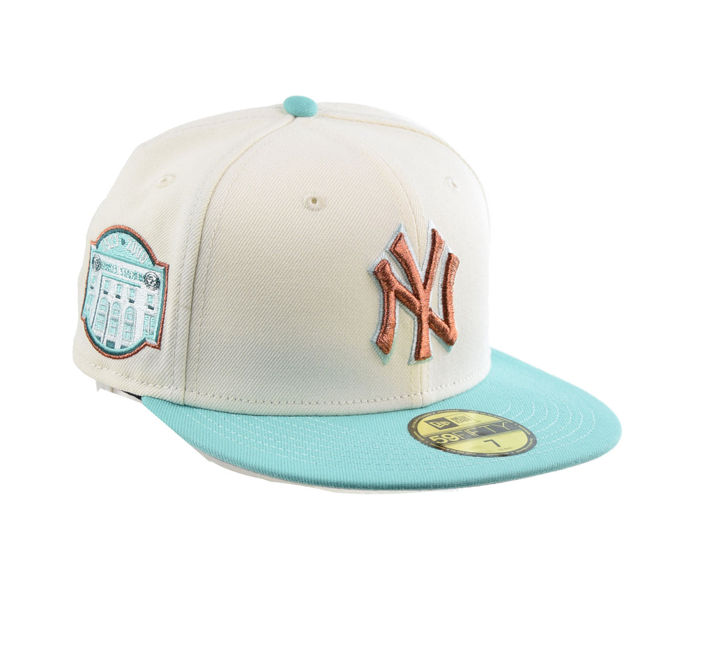 New Era New York Yankees City Icon 59Fifty Men's Fitted Hat Beige