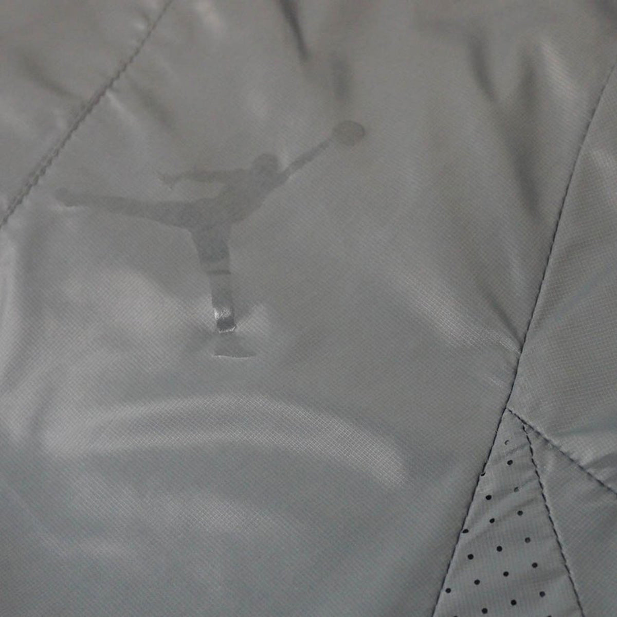 Air Jordan Lightweight Parka Men's Jacket Grey