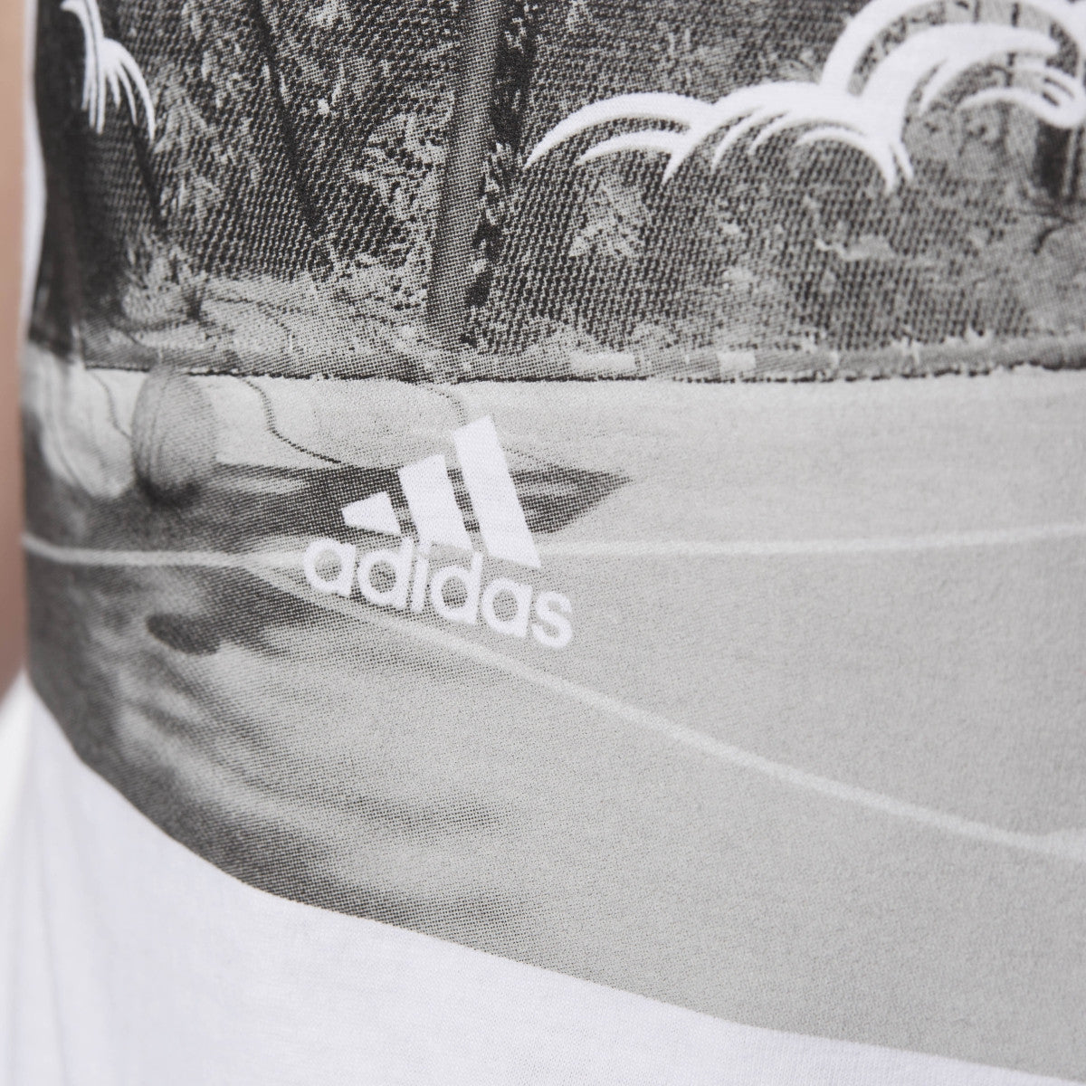 Adidas Originals Take Off Ball Men's Shortsleeve T-Shirt White/Black/Grey