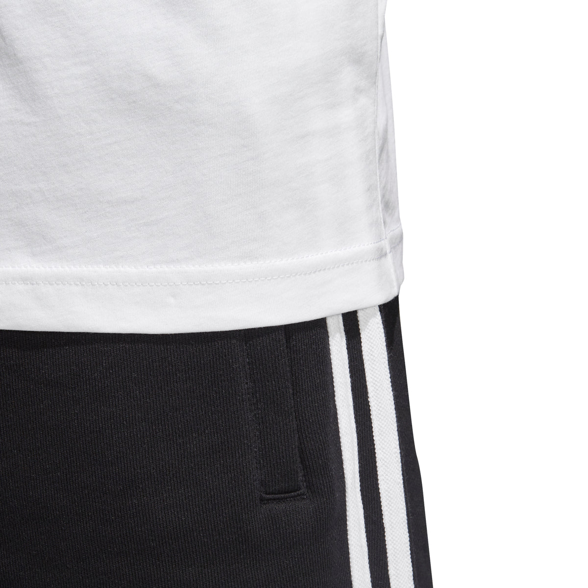 Adidas Men's Originals Traction In Action Photo Tee White/Multicolor
